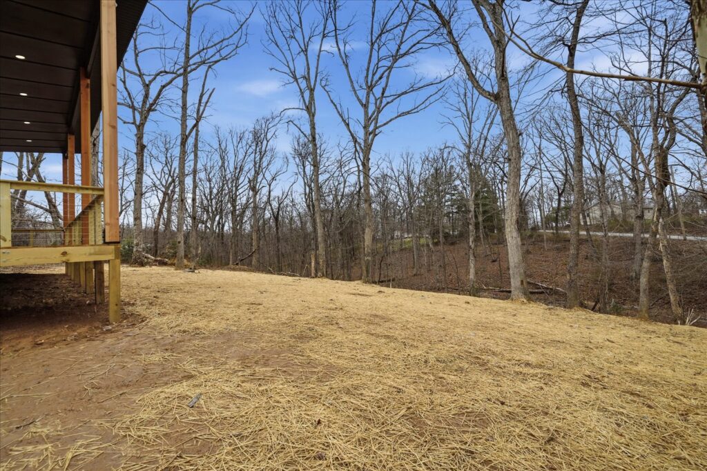05-Front Yard