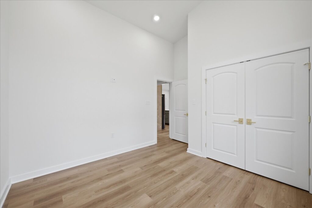 37-Bedroom