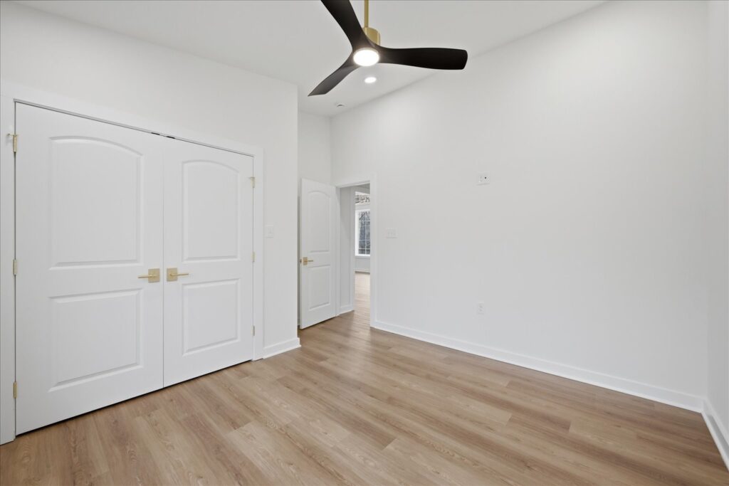 38-Bedroom