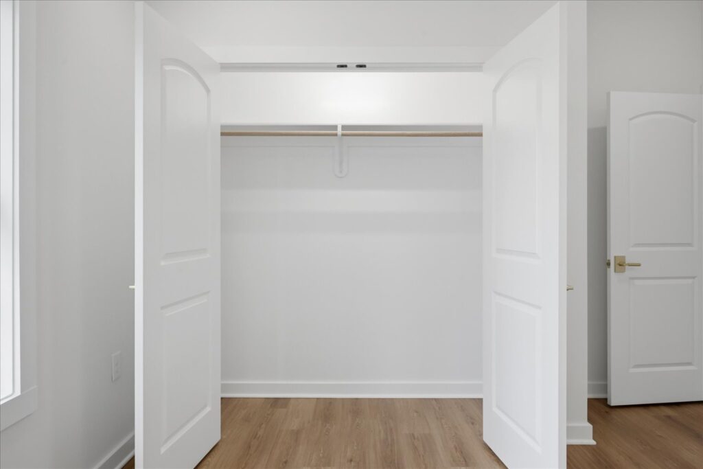 39-Closet