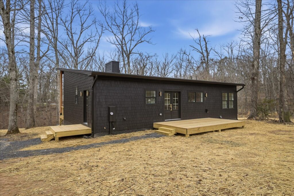 44-Back Exterior